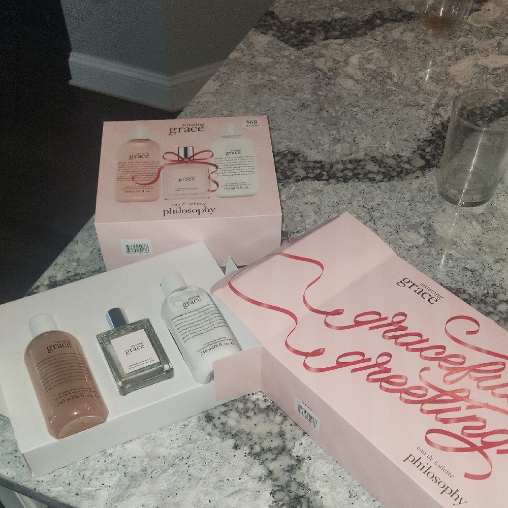 Philosophy Graceful Greetings Pink Gift Set
